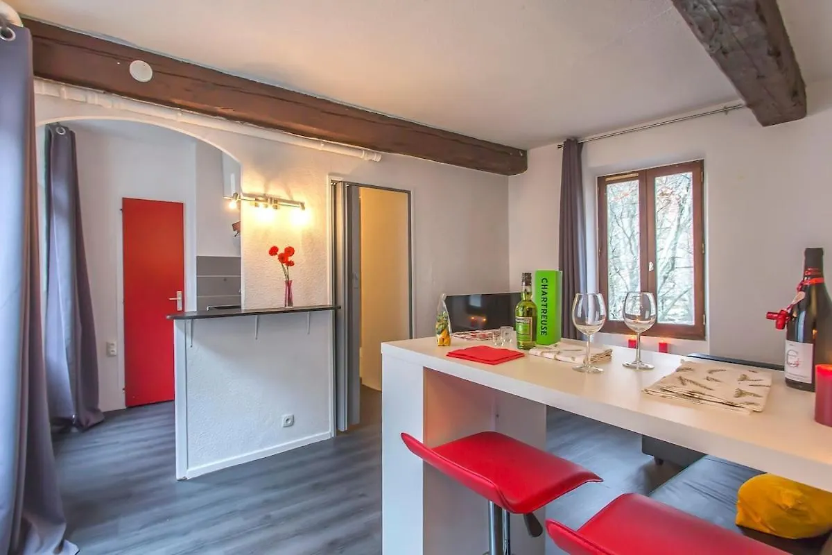 Apartment Ferienwohnung A 4 Mn De Grenette Hypercentre Grenoble